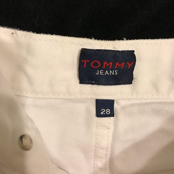 TOMMY HILFIGER mid length shorts - Picture 4 of 4